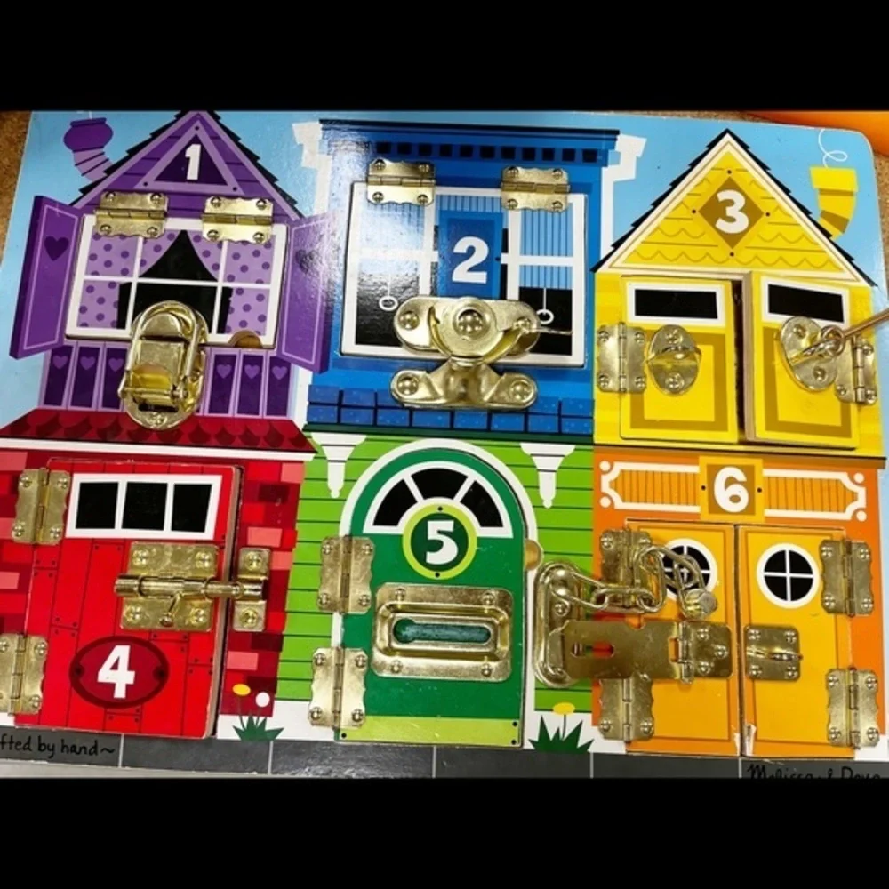 Lastches Board ages 3+ melissa& doug - Picture 4 of 5